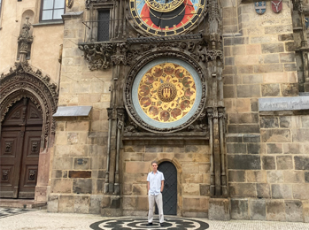 Juan Estadella in Prague astronomical clock, 2022.  